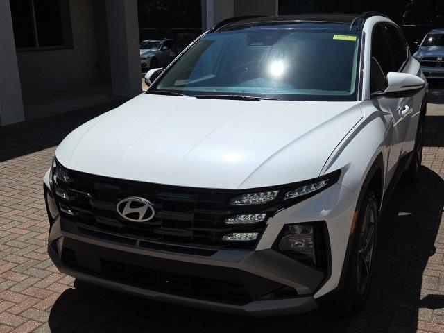 new 2025 Hyundai TUCSON Hybrid car, priced at $39,155