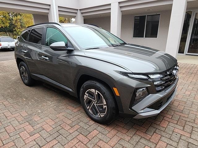 new 2025 Hyundai Tucson Hybrid car, priced at $35,350