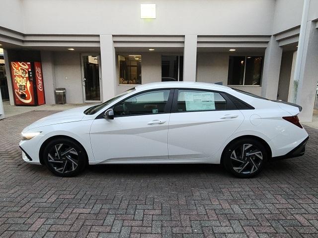 new 2025 Hyundai Elantra car, priced at $25,140