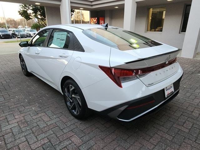 new 2025 Hyundai Elantra car, priced at $25,140