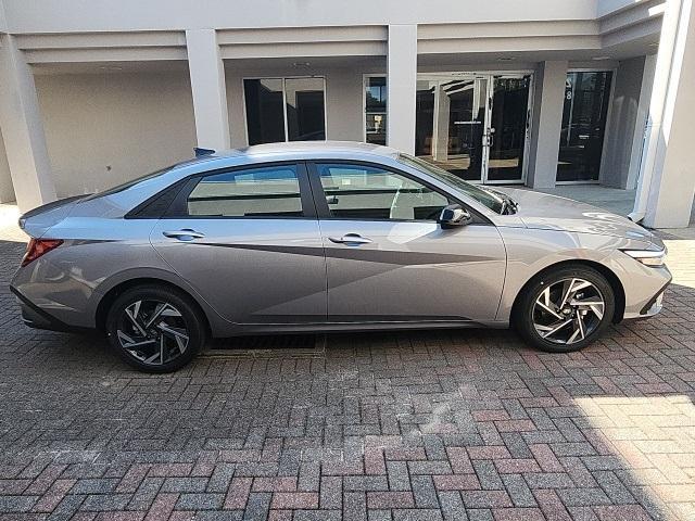 new 2025 Hyundai Elantra car, priced at $24,670