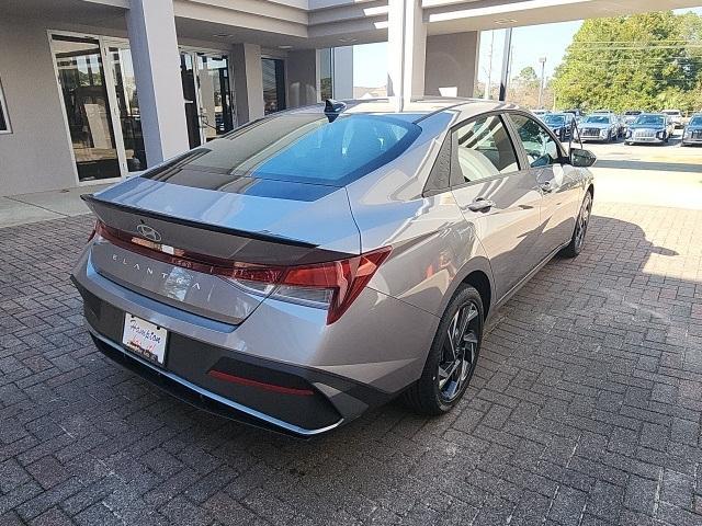 new 2025 Hyundai Elantra car, priced at $24,670