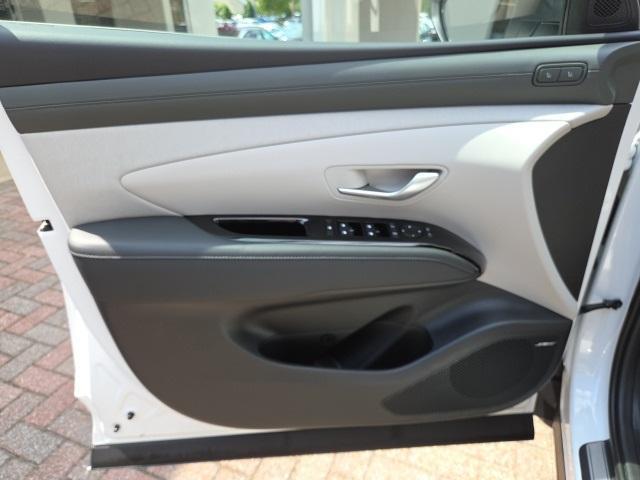 new 2025 Hyundai Tucson car, priced at $41,880