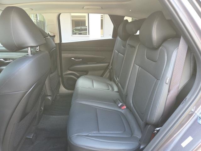 new 2025 Hyundai TUCSON Hybrid car, priced at $37,960