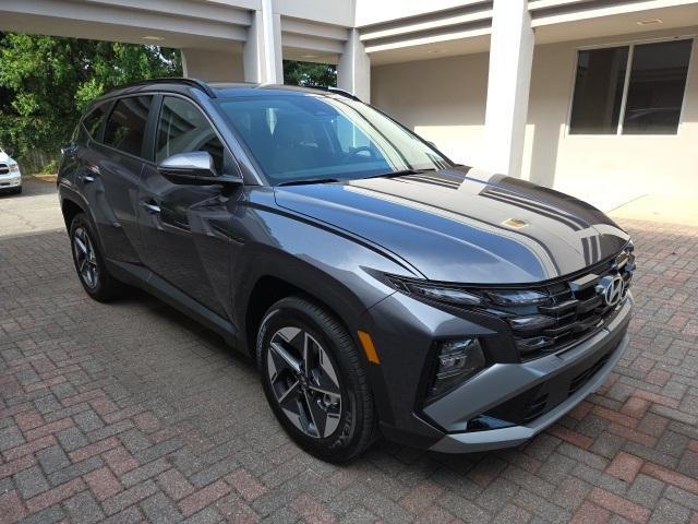 new 2025 Hyundai TUCSON Hybrid car, priced at $37,960