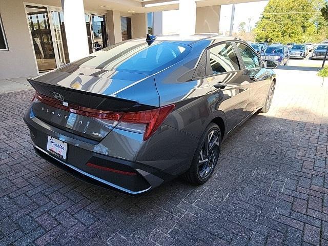 new 2025 Hyundai Elantra HEV car, priced at $28,715