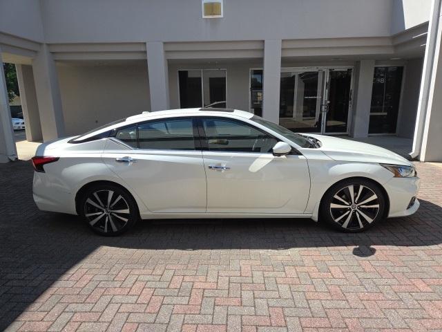 used 2020 Nissan Altima car, priced at $15,999