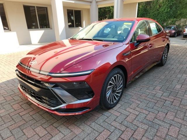 new 2024 Hyundai Sonata Hybrid car, priced at $32,435