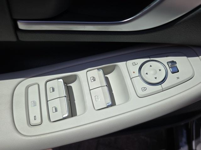 new 2025 Hyundai Sonata Hybrid car, priced at $33,075