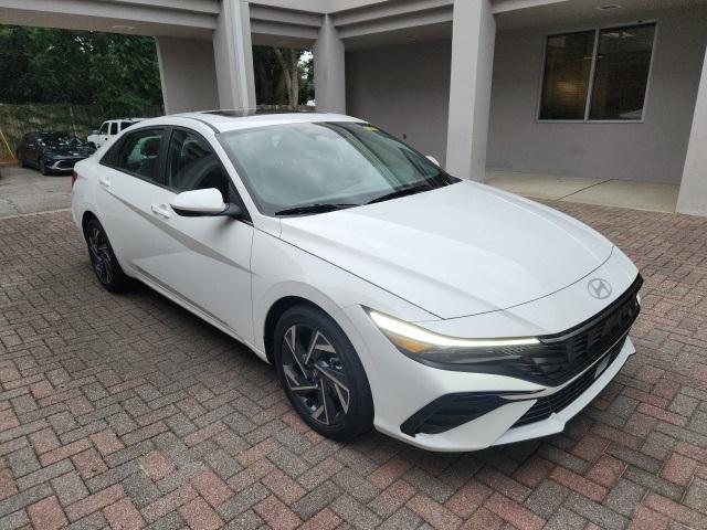 new 2025 Hyundai Elantra car, priced at $27,750