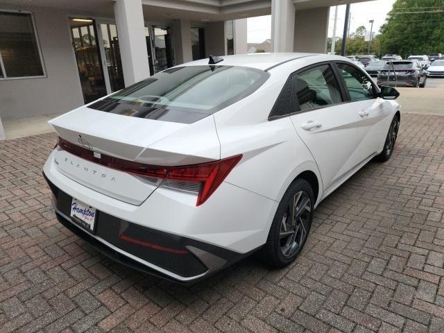 new 2025 Hyundai Elantra car, priced at $27,750