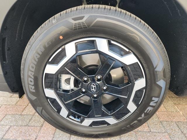 new 2025 Hyundai Santa Fe car, priced at $39,684