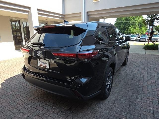 used 2023 Toyota Highlander car, priced at $39,980