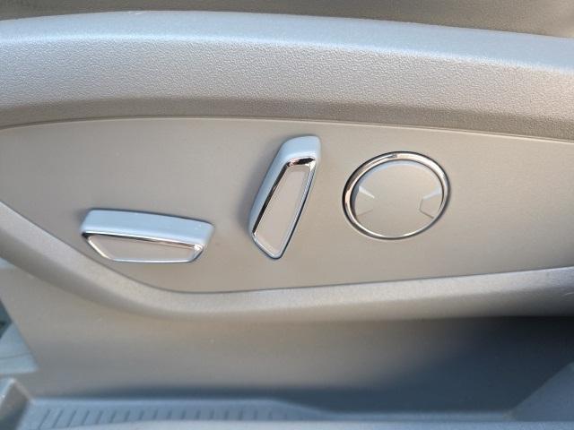 used 2020 Lincoln Nautilus car, priced at $25,500