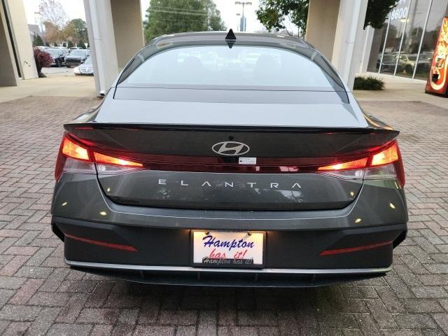 new 2025 Hyundai Elantra car, priced at $24,670