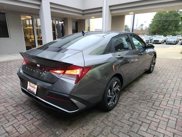 new 2025 Hyundai Elantra car, priced at $24,670