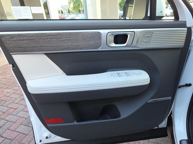 new 2025 Hyundai Santa Fe car, priced at $49,690