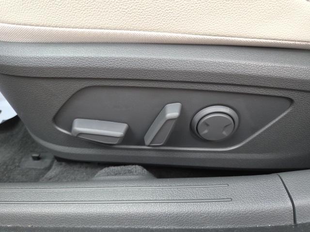new 2025 Hyundai Sonata Hybrid car, priced at $39,500