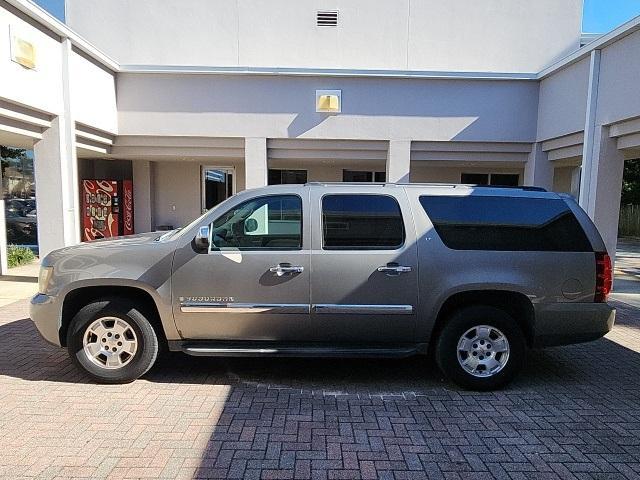 used 2008 Chevrolet Suburban car, priced at $3,999