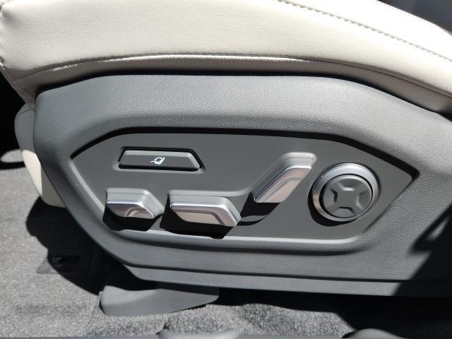 new 2025 Hyundai Santa Fe car, priced at $49,075