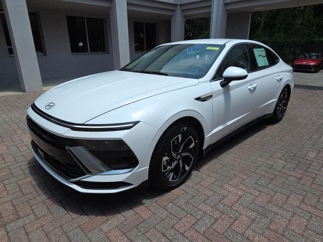 new 2025 Hyundai Sonata car, priced at $30,260
