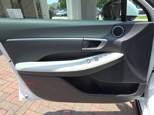 new 2025 Hyundai Sonata car, priced at $30,260