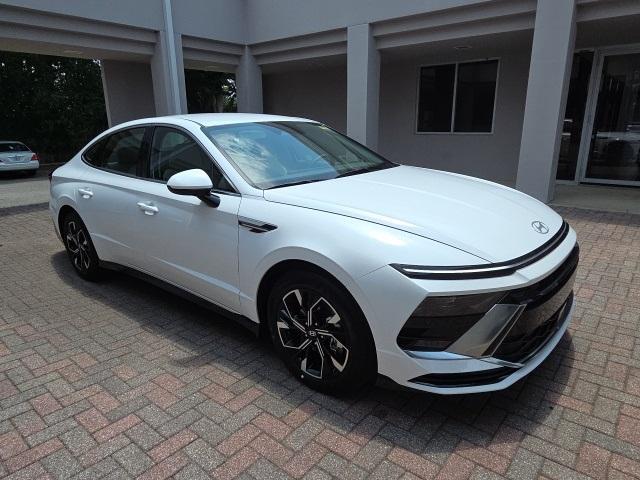 new 2025 Hyundai Sonata car, priced at $30,260
