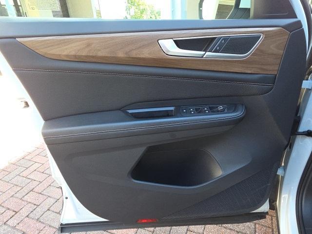 used 2024 Volkswagen Atlas car, priced at $30,450