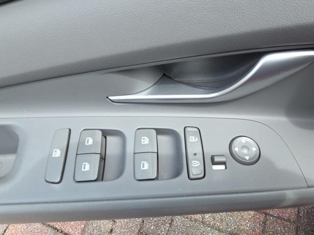 used 2022 Hyundai Elantra car, priced at $20,125