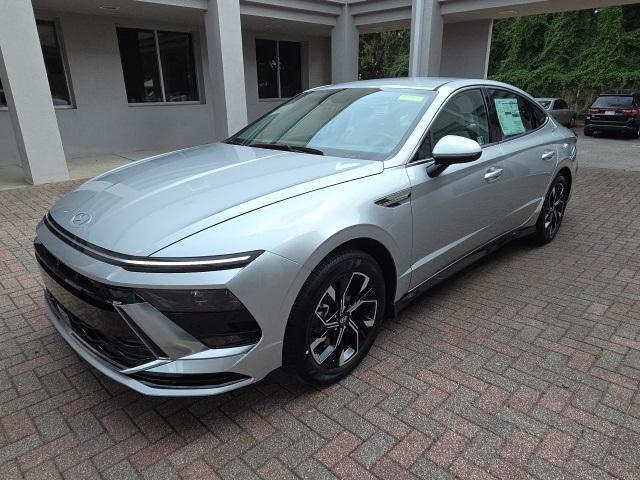 new 2025 Hyundai Sonata car, priced at $29,855
