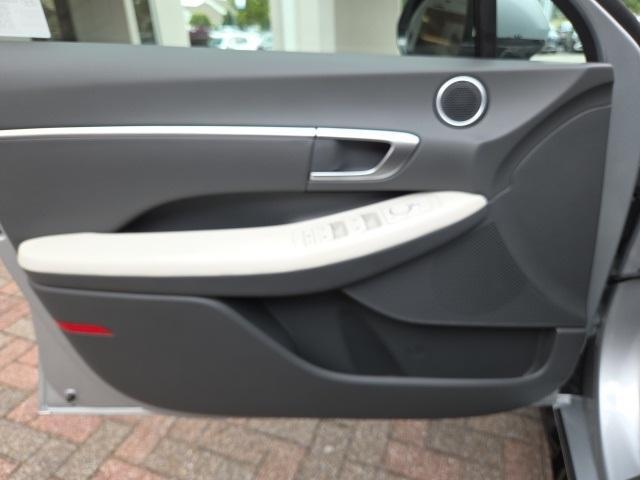 new 2025 Hyundai Sonata car, priced at $29,855