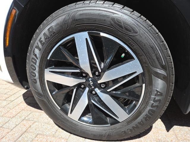 used 2022 Kia Sorento car, priced at $26,780