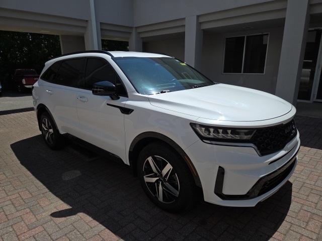 used 2022 Kia Sorento car, priced at $26,780