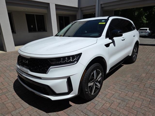 used 2022 Kia Sorento car, priced at $26,780