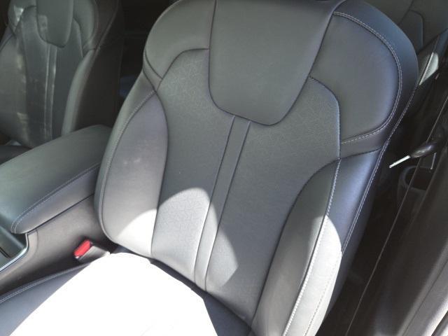 used 2022 Kia Sorento car, priced at $26,780