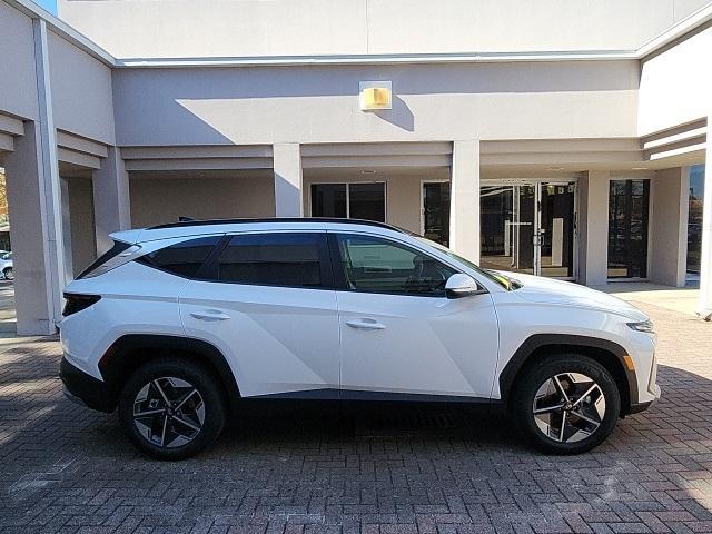 new 2025 Hyundai Tucson Hybrid car, priced at $38,820