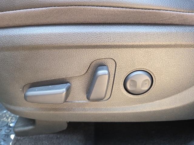 used 2023 Hyundai Santa Fe car, priced at $25,595