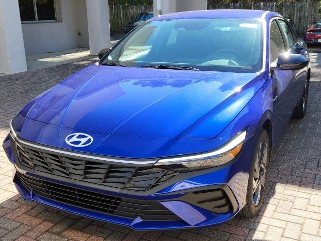 new 2025 Hyundai Elantra car, priced at $24,690