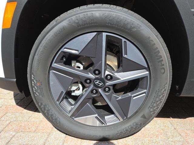 new 2025 Hyundai Tucson car, priced at $33,750