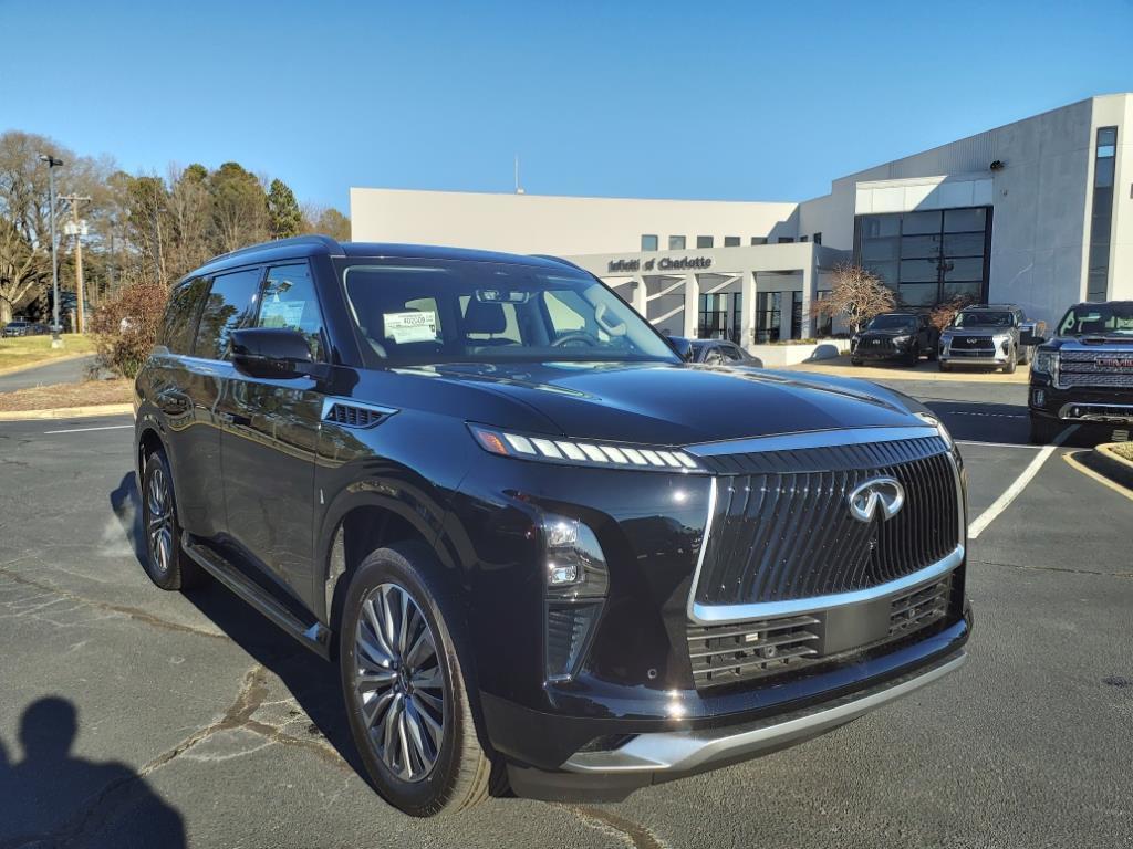 new 2025 INFINITI QX80 car, priced at $81,337
