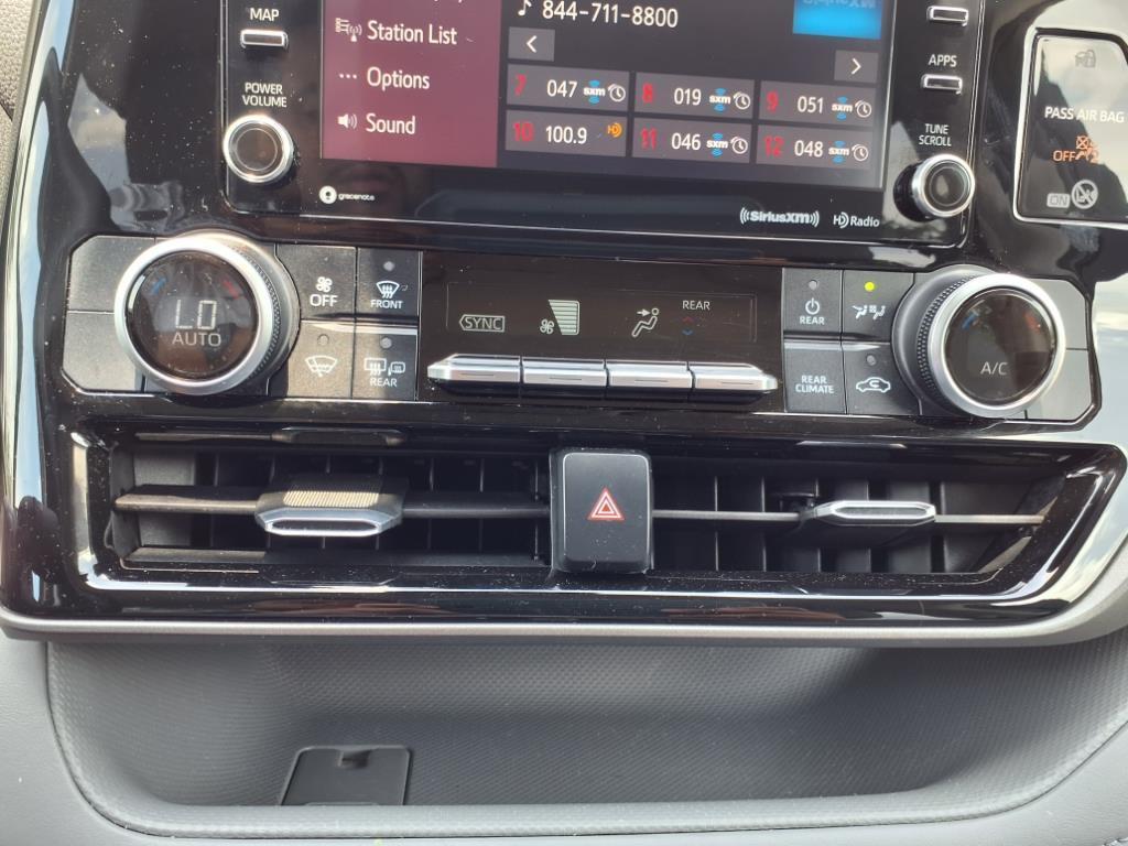 used 2020 Toyota Highlander car, priced at $26,575