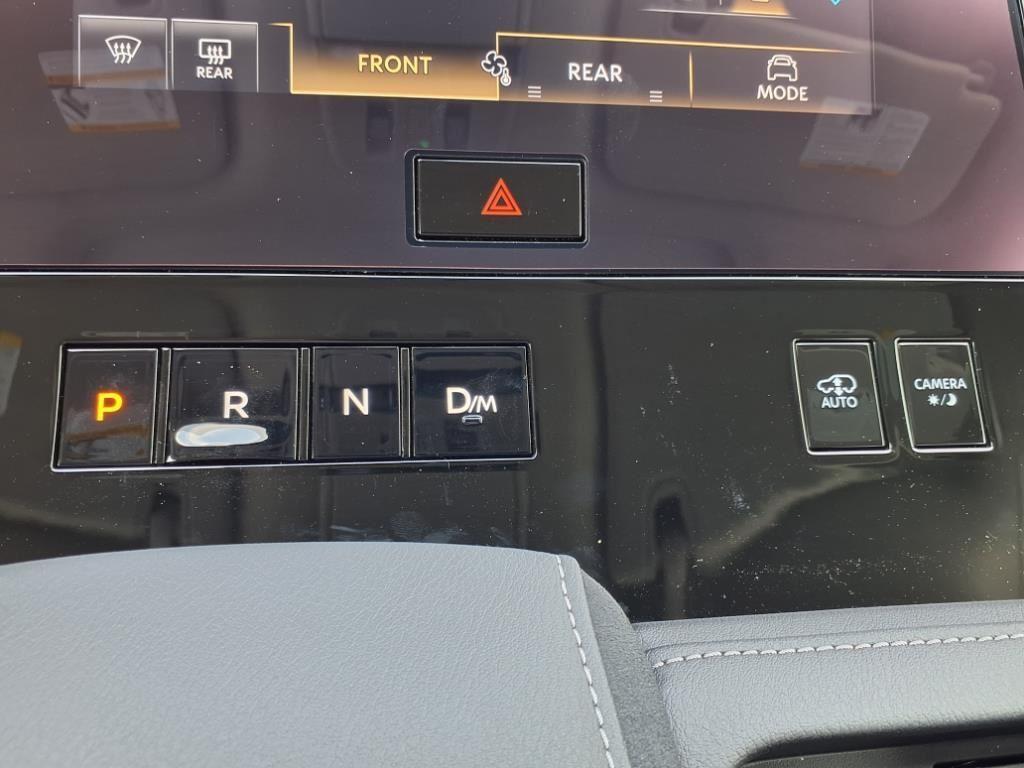 new 2025 INFINITI QX80 car