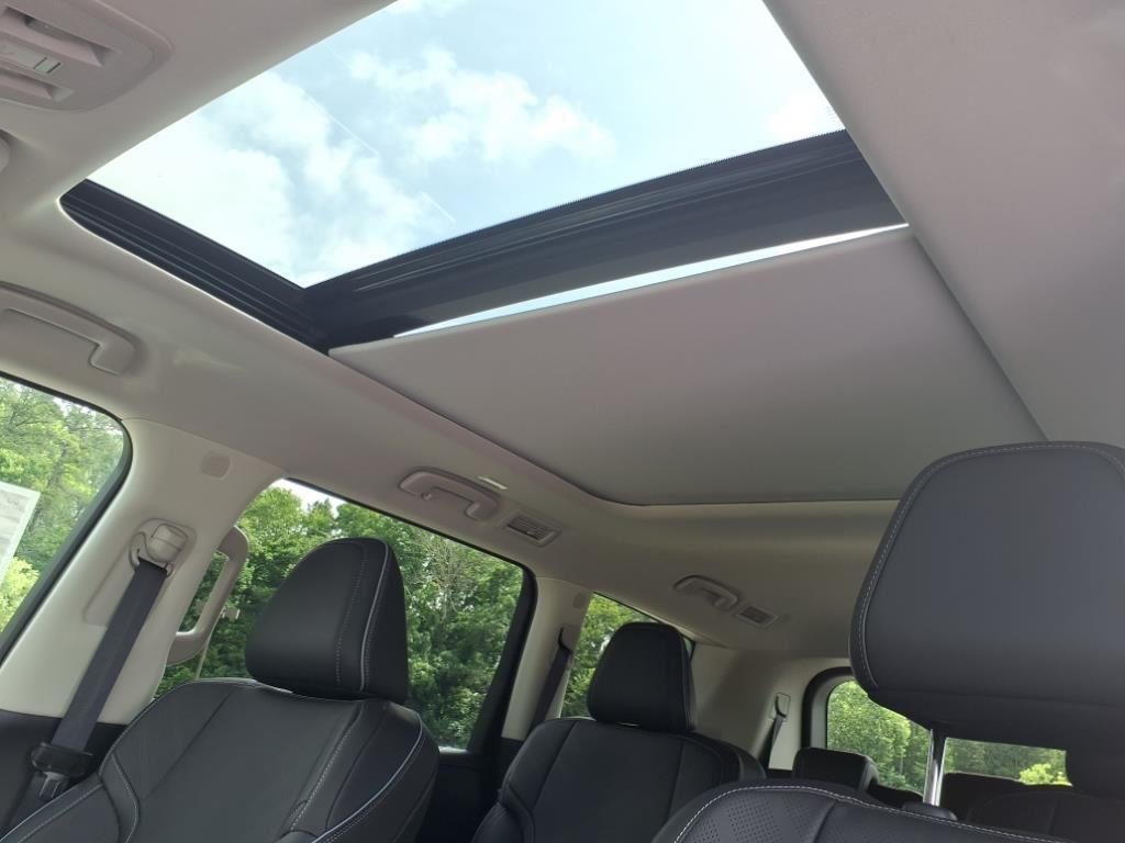 new 2025 INFINITI QX80 car