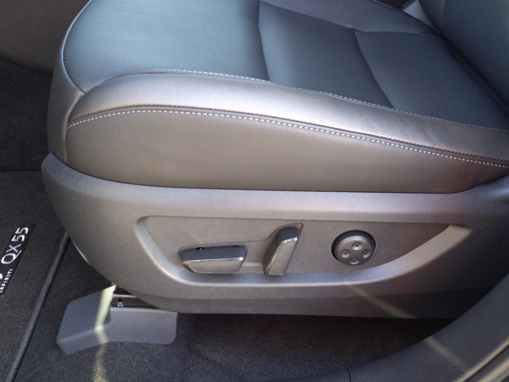 new 2025 INFINITI QX55 car, priced at $46,085