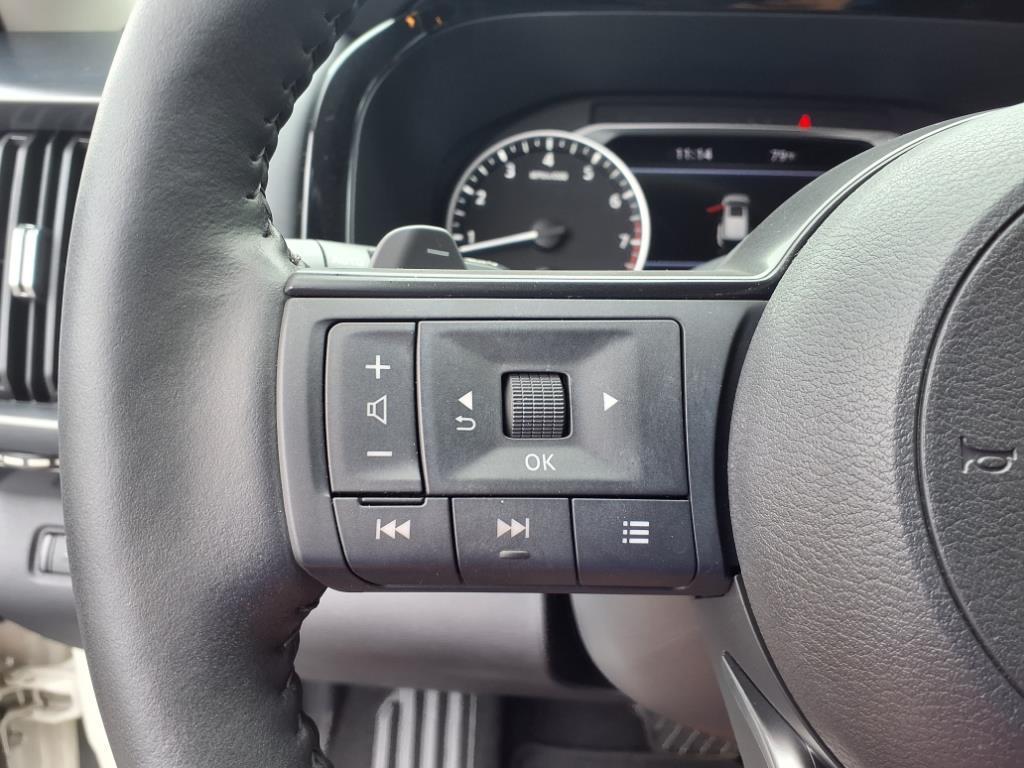 used 2023 Nissan Pathfinder car, priced at $31,999