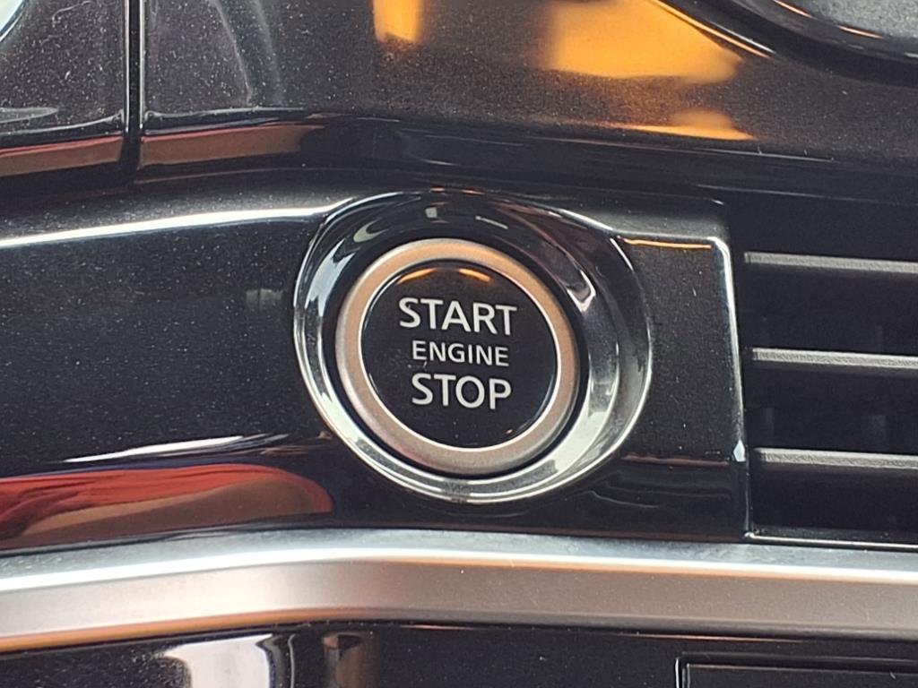 used 2023 Nissan Pathfinder car, priced at $31,999