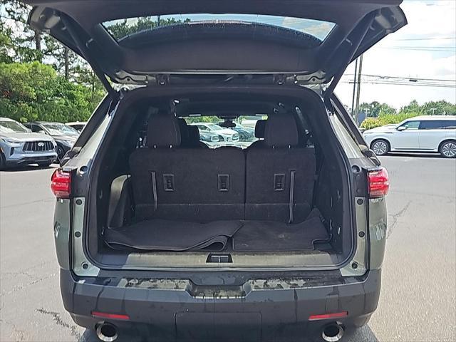 used 2022 Chevrolet Traverse car, priced at $25,987