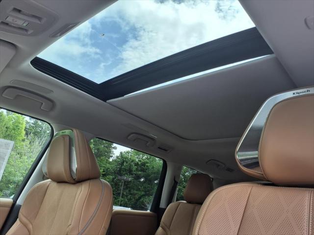 new 2025 INFINITI QX80 car