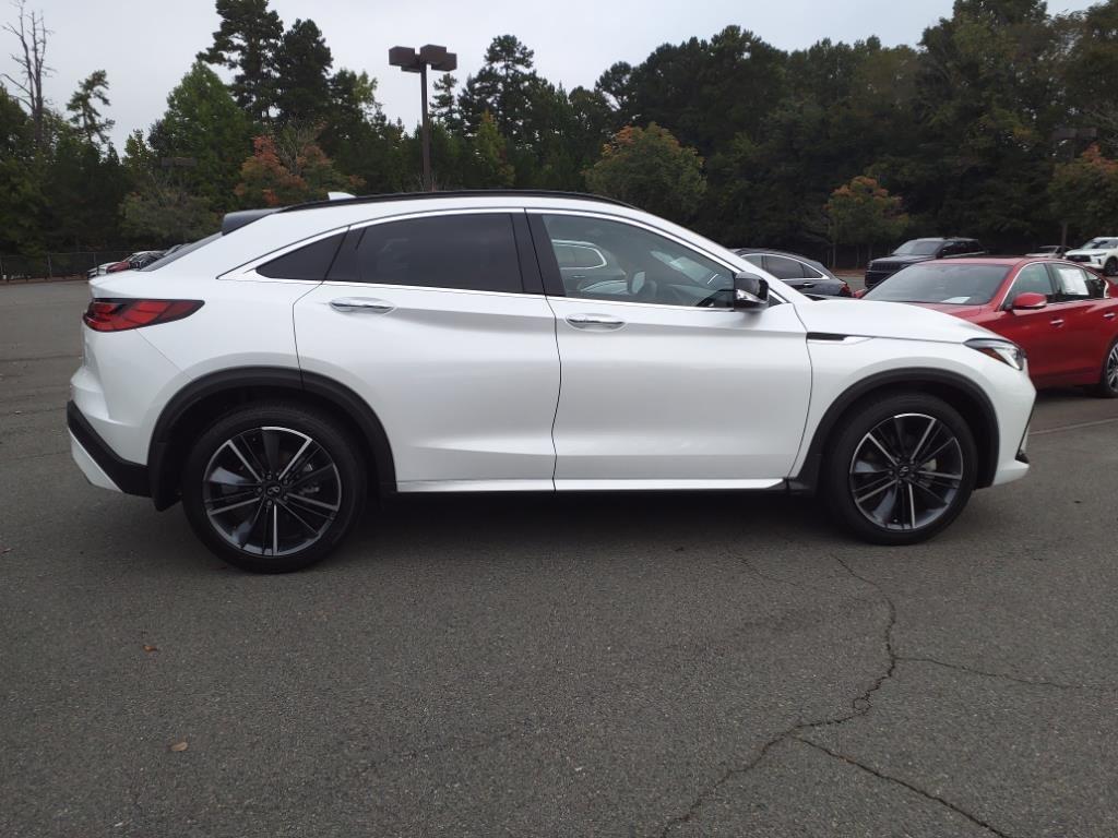 new 2025 INFINITI QX55 car, priced at $46,985