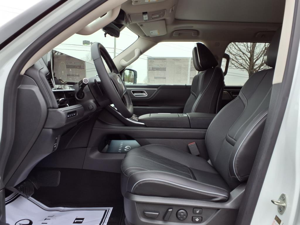 new 2025 INFINITI QX80 car, priced at $88,667